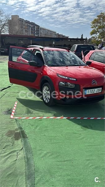Usado Citroën C4 Shine Edition 110 CV (80 kW) 2017 Rojo Berlina