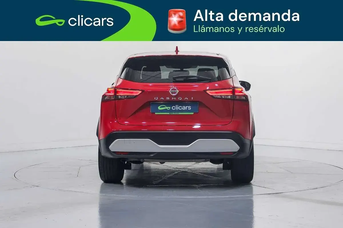 Usado Nissan Qashqai N-Connecta 140 CV (102 kW) 2022 Rojo SUV