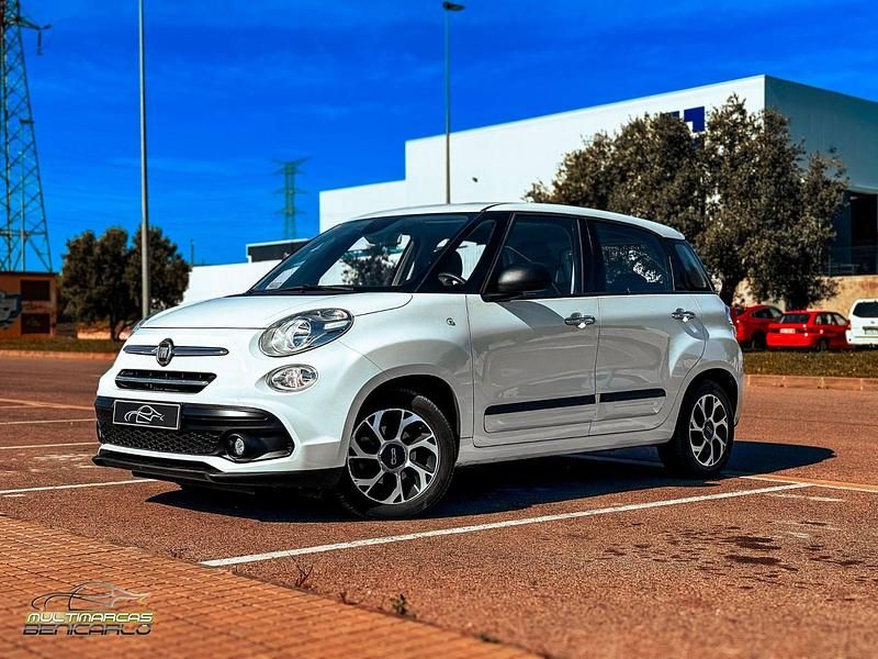 Usado Fiat 500L Lounge 95 CV (69 kW) 2019 Beige Monovolumen