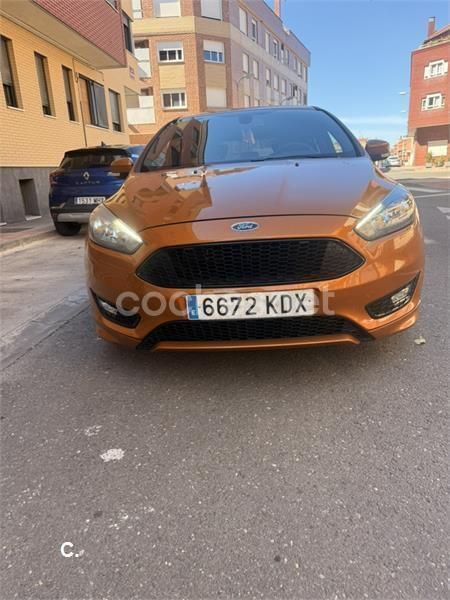 Naranja Usado 2017 Ford Focus Business Edition Berlina | 9850 € (Precio justo) - Imagen 1/4
