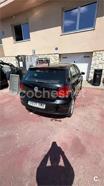 Usado VW Polo Advance 75 CV (55 kW) 2014 Negro Berlina