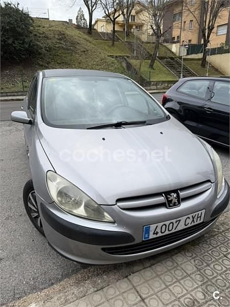Gris / plata Usado 2004 Peugeot 307 Berlina | 2200 € (Precio justo) - Imagen 1/4