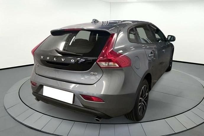 Usado Volvo V40 Momentum 120 CV (88 kW) 2018