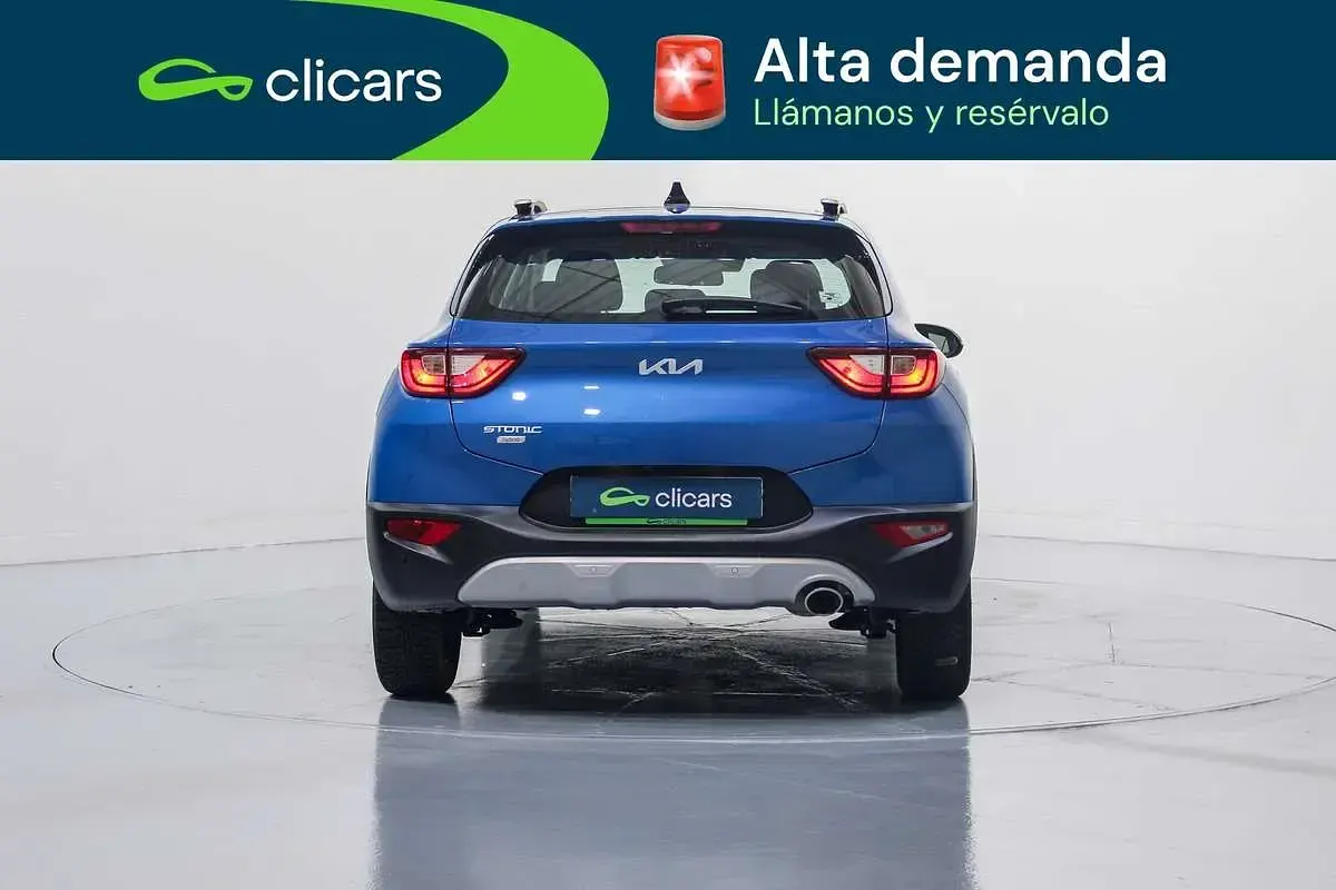 Usado Kia Stonic 101 CV (74 kW) 2024 Azul SUV