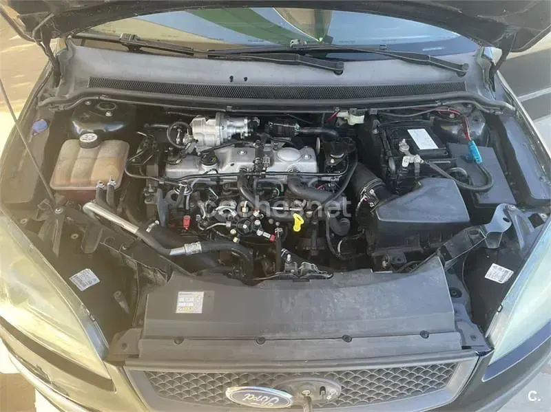 Usado Ford Focus Sport 115 CV (84 kW) 2006 Negro Berlina