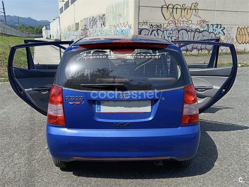 Usado Kia Picanto LX 65 CV (47 kW) 2004 Azul Utilitario