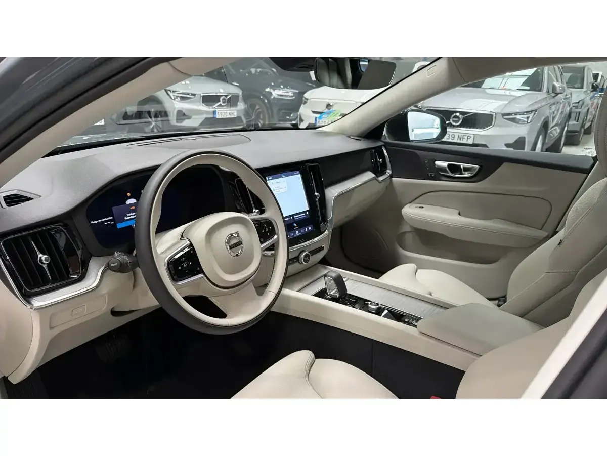 Nuevo Volvo V60 Plus 197 CV (144 kW) 2026 Gris Familiar