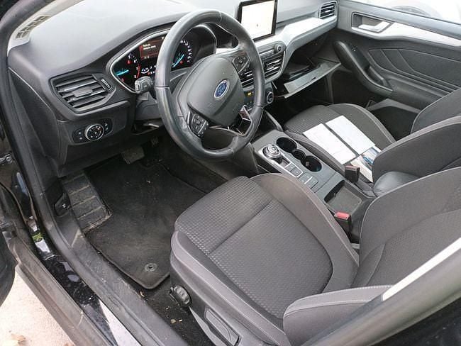 Usado Ford Focus Trend+ 125 CV (91 kW) 2021 Negro Utilitario