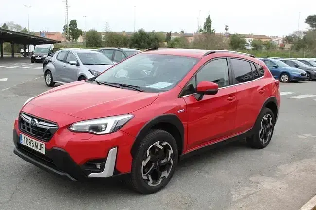 Usado Subaru XV 151 CV (111 kW) 2023 Rojo SUV