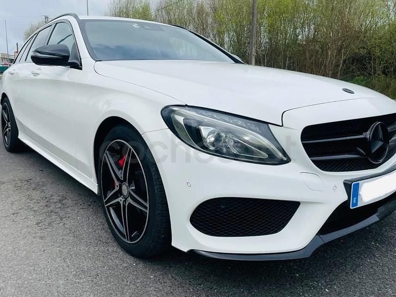 Usado Mercedes C220 AMG line 170 CV (125 kW) 2016 Blanco Familiar