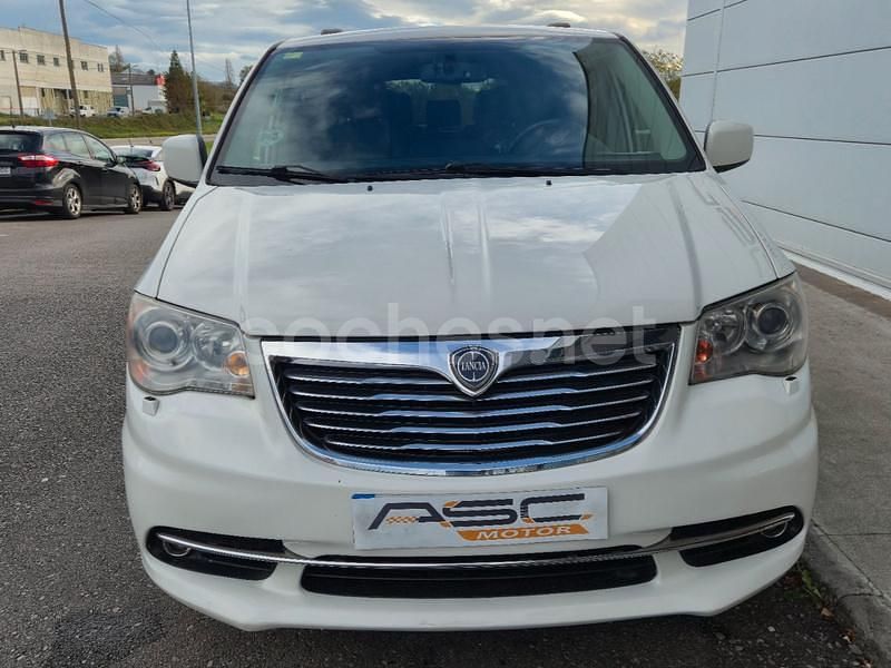 Usado Lancia Voyager Platinum 163 CV (119 kW) 2012 Blanco Monovolumen