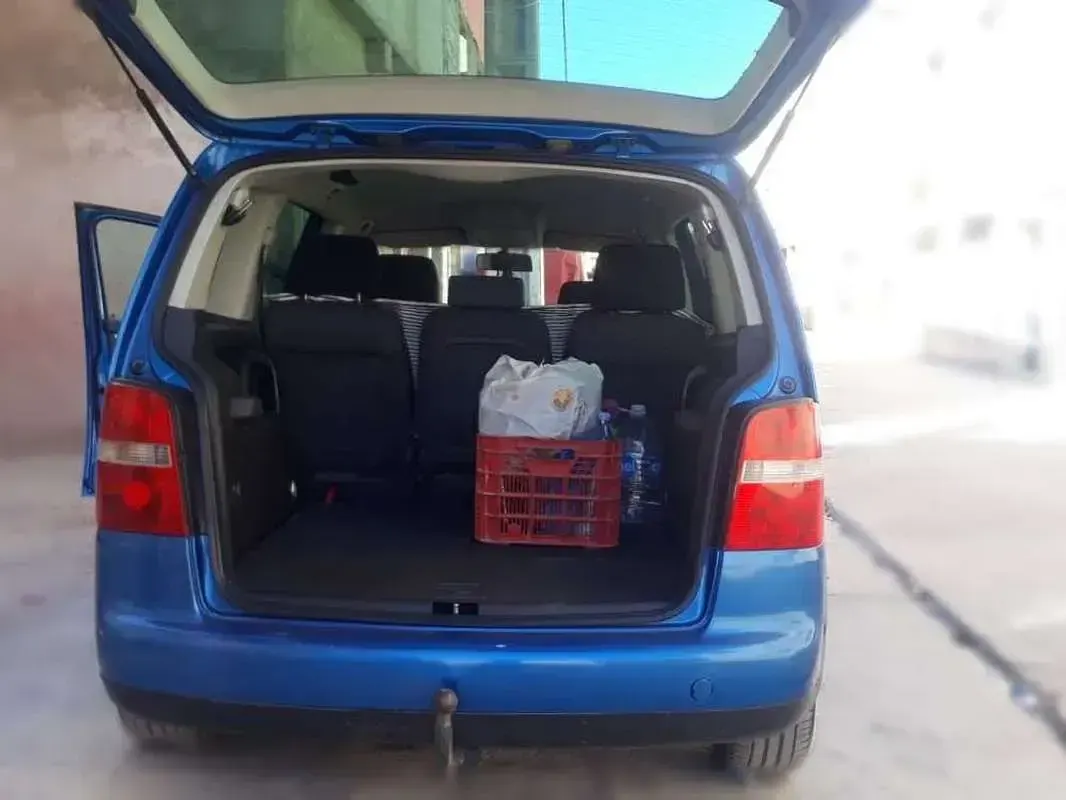 Usado VW Touran 101 CV (74 kW) 2003 Azul Monovolumen