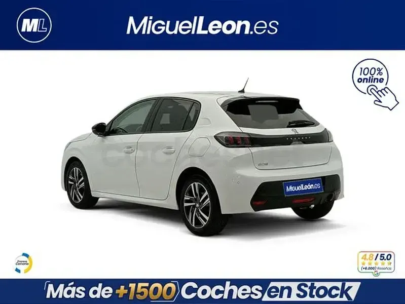 Usado Peugeot 208 Allure 102 CV (75 kW) 2023 Blanco Utilitario