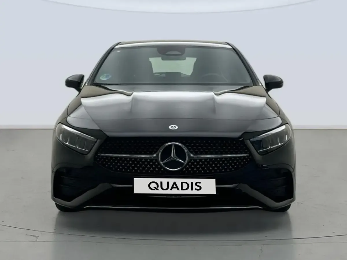 Usado Mercedes A180 136 CV (100 kW) 2025 Negro