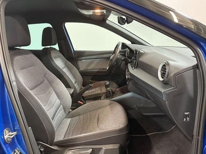 Usado Seat Arona Xperience 115 CV (84 kW) 2025 Azul SUV