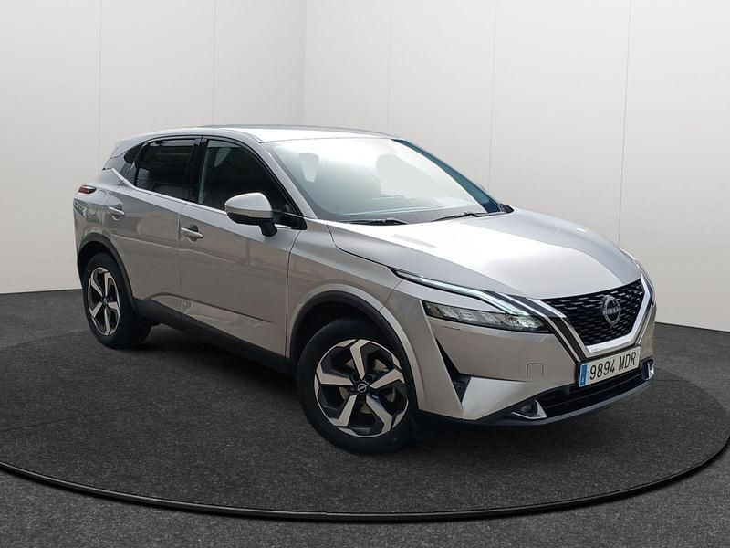 Usado Nissan Qashqai N-Connecta 158 CV (116 kW) 2023 Gris / plata SUV