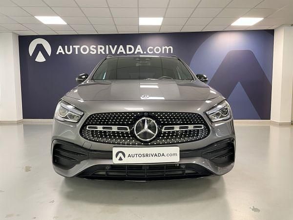Usado Mercedes GLA200 150 CV (110 kW) 2021 Gris montaña magno (designo) SUV