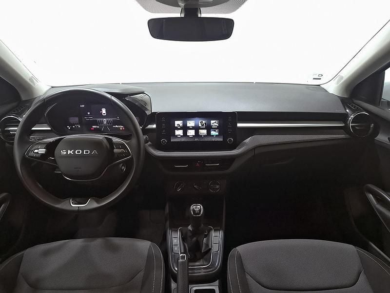 Usado Skoda Fabia Selection 80 CV (58 kW) 2024 Blanco Utilitario