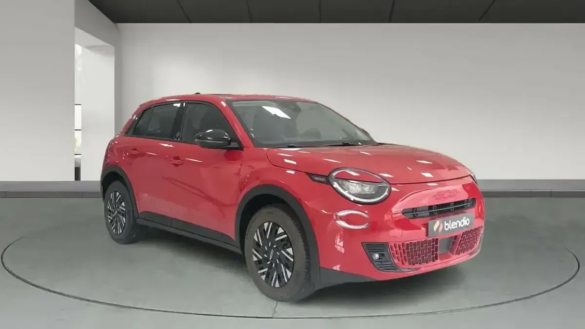 Nuevo Fiat 600 Red 114 kW (156 CV) 2025 Rojo SUV