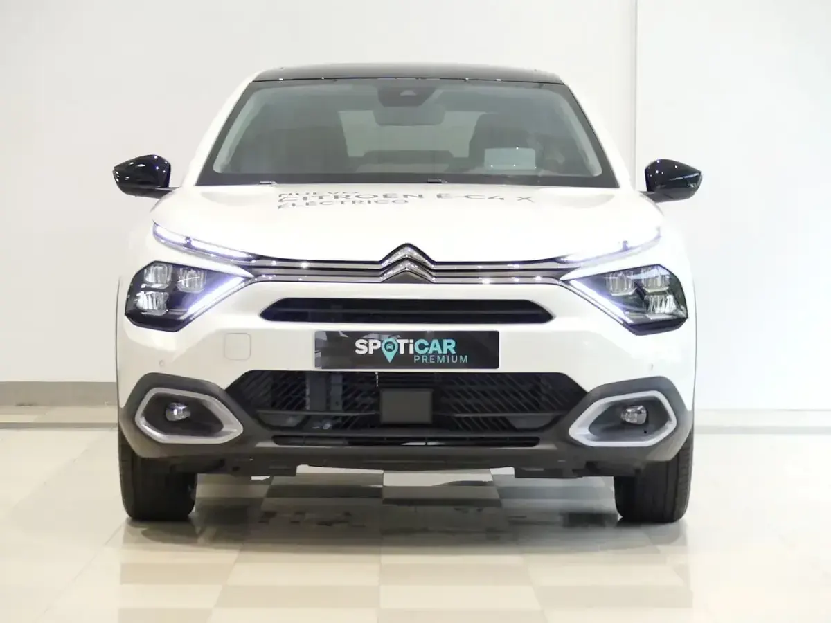 Brugt Citroën e-C4 Shine 100 kW (136 HK) 2022 Hvid Sedan