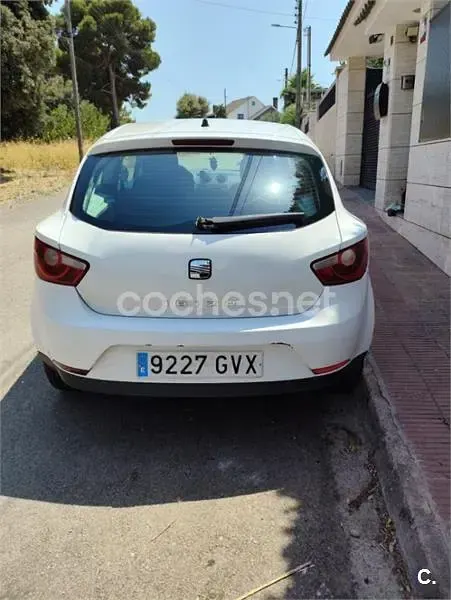 Usado Seat Ibiza Ecomotive 80 CV (58 kW) 2010 Blanco Berlina