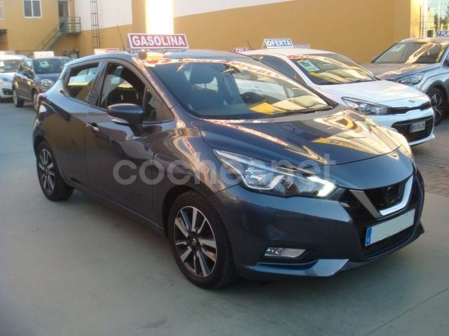 Usado Nissan Micra Acenta 90 CV (66 kW) 2018 Gris Utilitario