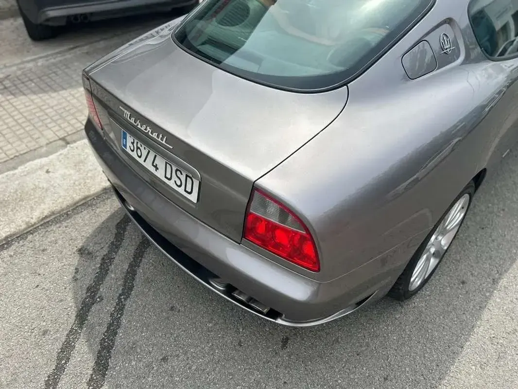 Usado Maserati Coupé 390 CV (286 kW) 2005 Beige Coupe