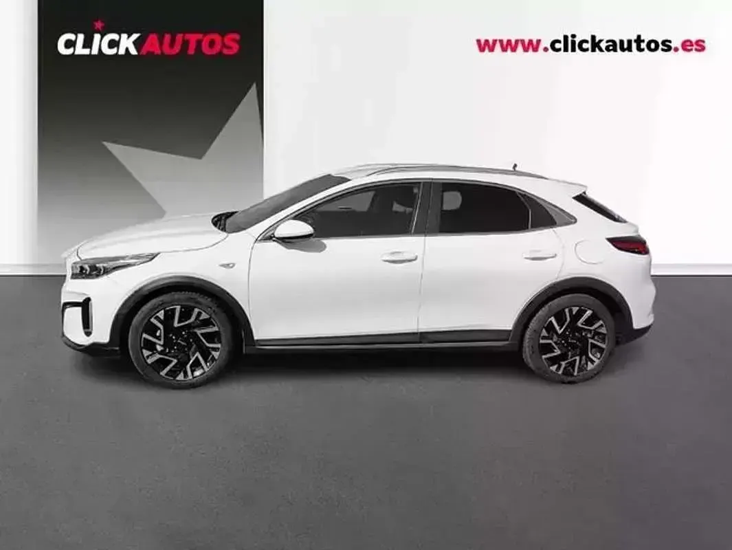 Usado Kia XCeed Active 101 CV (74 kW) 2024 Blanco SUV