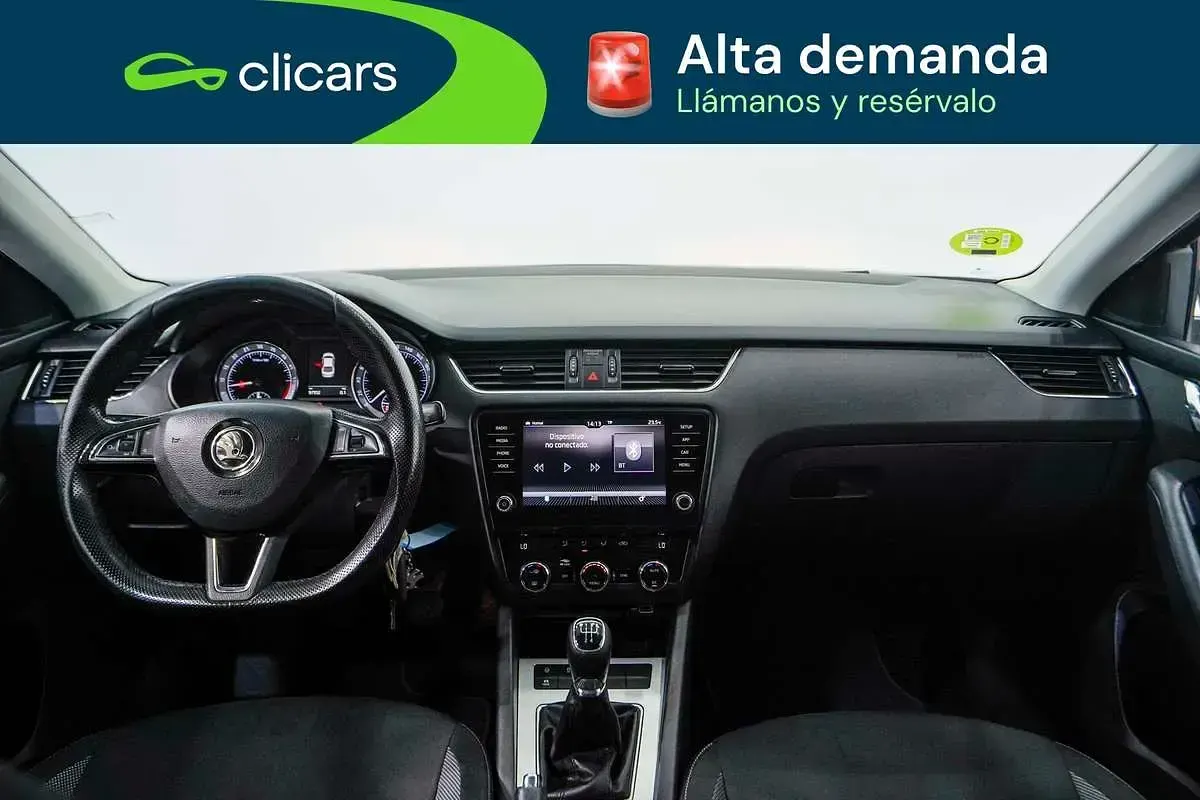 Usado Skoda Octavia Ambition 116 CV (85 kW) 2019 Gris Utilitario