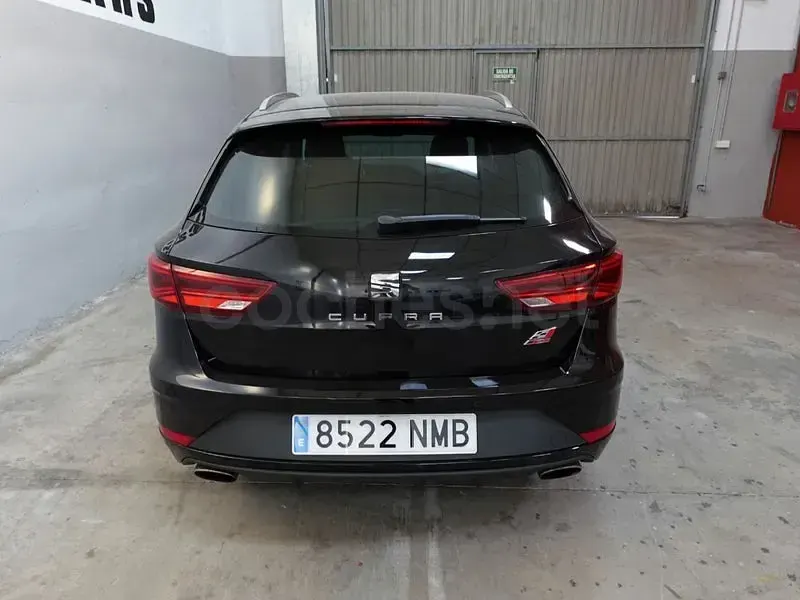 Usado Seat Leon CUPRA 300 CV (220 kW) 2017 Negro Familiar