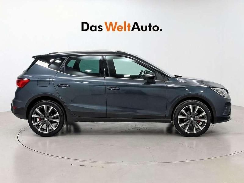 Usado Seat Arona FR 116 CV (85 kW) 2025 Gris SUV