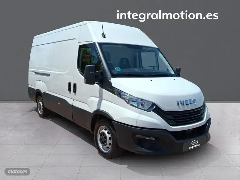 Usado Iveco Daily 2024 Blanco Van