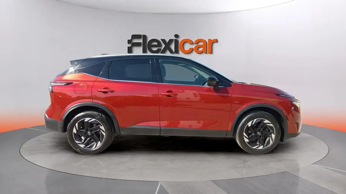 Usado Nissan Qashqai N-Connecta 140 CV (102 kW) 2025 Rojo SUV