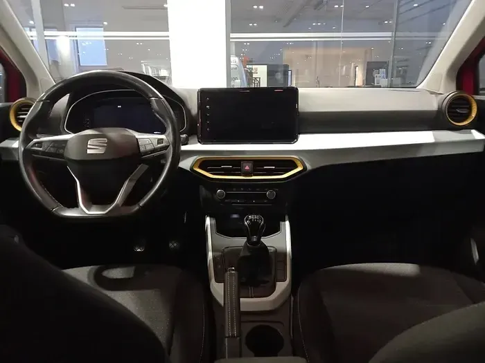 Usado Seat Arona Style 115 CV (84 kW) 2025 Rojo SUV