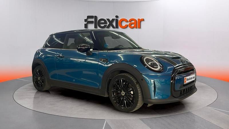 Usado Mini Cooper SE 135 kW (184 CV) 2022 Azul Utilitario