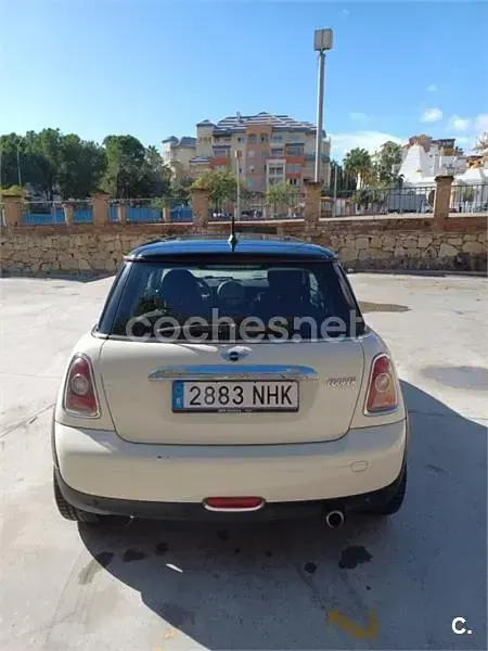 Usado Mini Cooper 120 CV (88 kW) 2009 Blanco Utilitario