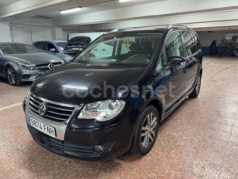 Negro Usado 2007 VW Touran Monovolumen | 4800 € (Precio justo) - Imagen 1/4
