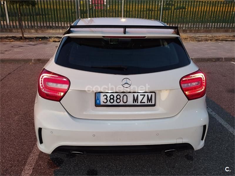 Usado Mercedes A250 AMG line 211 CV (155 kW) 2015 Blanco Berlina
