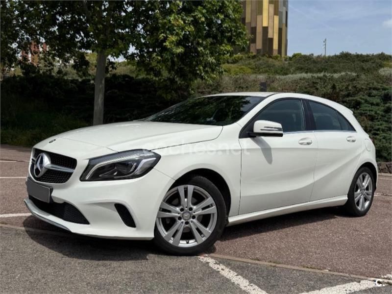 Blanco Usado 2015 Mercedes A180 Urban Berlina | 12.990 € (Precio justo) - Imagen 1/4