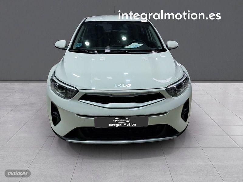 Usado Kia Stonic 84 CV (61 kW) 2023 Negro SUV