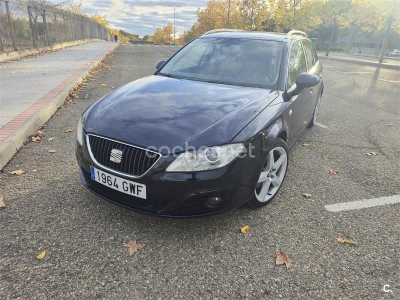 Usado Seat Exeo Sport 170 CV (125 kW) 2010 Azul Familiar