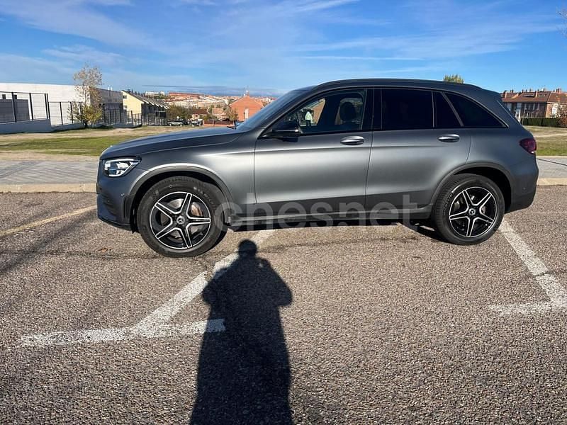 Usado Mercedes GLC300e 333 CV (244 kW) 2022 Gris / plata SUV