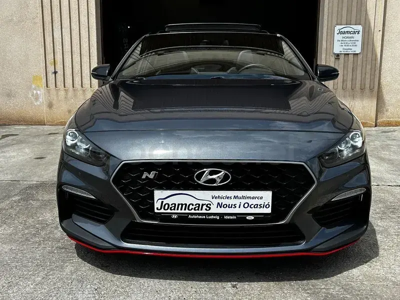 Usado Hyundai i30 N Performance 275 CV (202 kW) 2020 Gris / plata Berlina