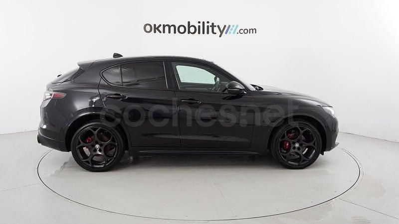 Usado Alfa Romeo Stelvio Competizione 280 CV (205 kW) 2023 Negro SUV