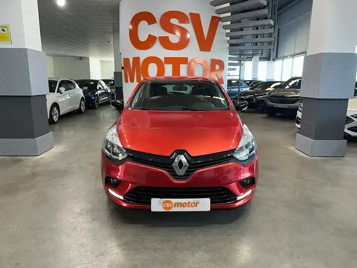 Usado Renault Clio IV LIMITED 75 CV (55 kW) 2019 Rojo Berlina