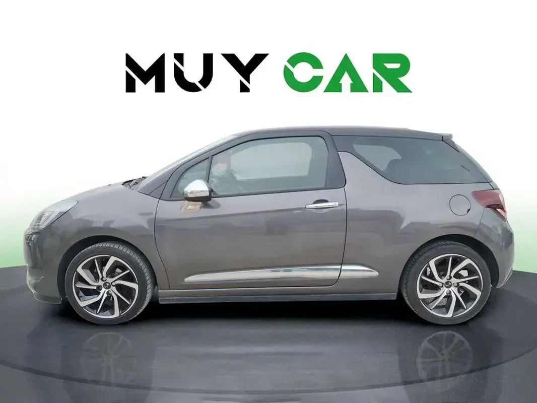 Usado DS Automobiles DS3 Crossback 110 CV (80 kW) 2019 Gris SUV
