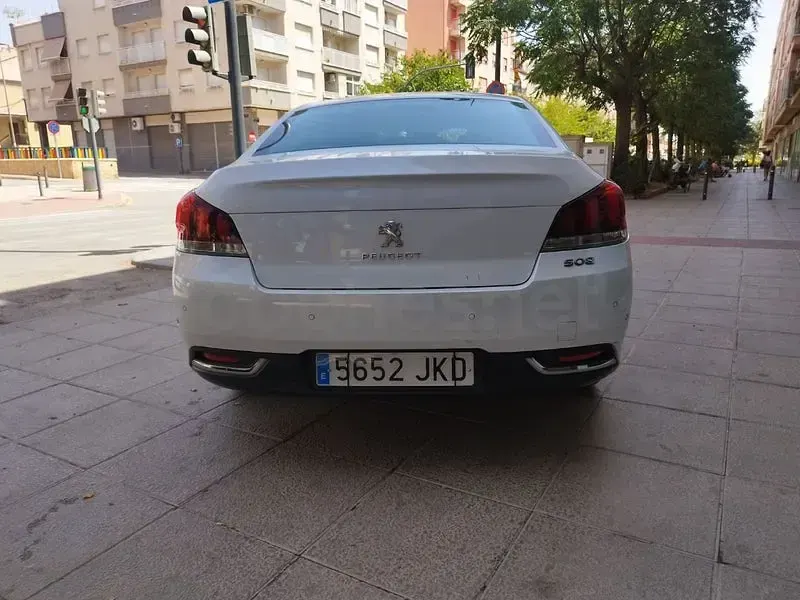 Usado Peugeot 508 Allure 150 CV (110 kW) 2015 Blanco Berlina