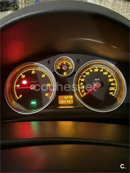 Usado Opel Astra GTC Sport 150 CV (110 kW) 2007 Negro Berlina