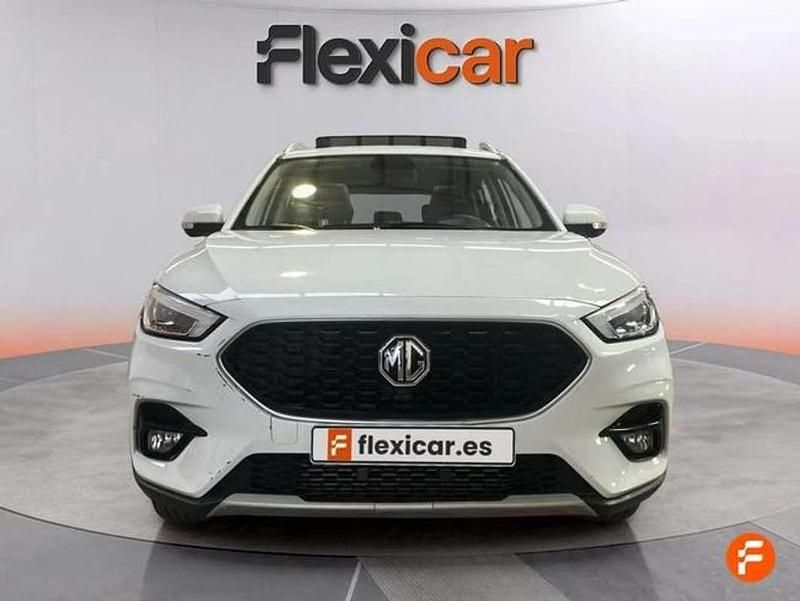 Usado MG ZS Luxury 111 CV (81 kW) 2023 Blanco SUV
