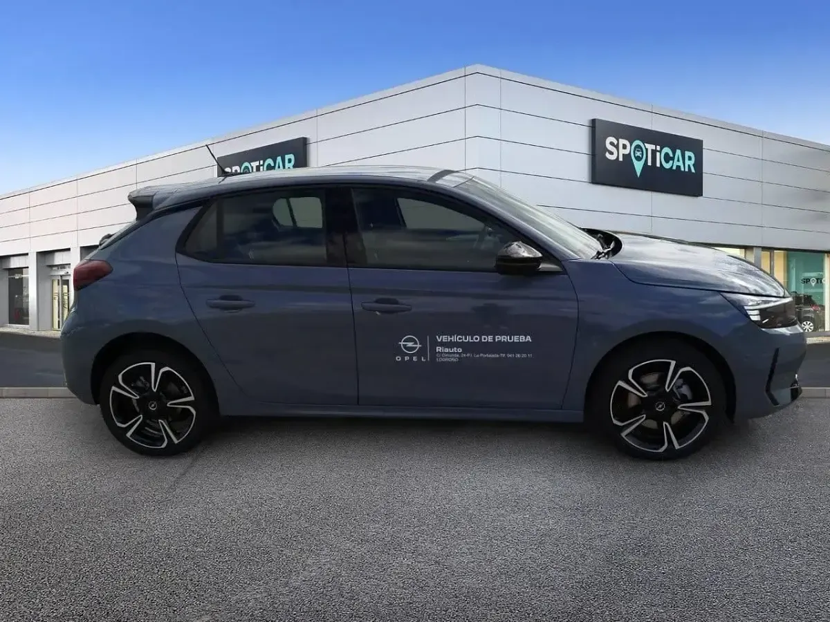 Usado Opel Corsa 110 CV (80 kW) 2026 Gris Utilitario
